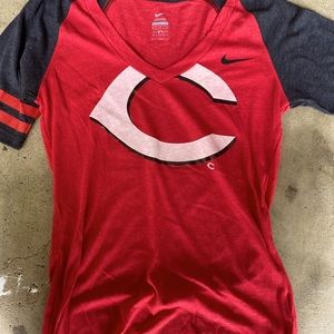 Cincinnati Reds V-Neck